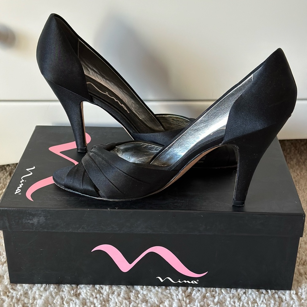 Nina Ettora Peep Toe Heels - Size 8 1/2 M